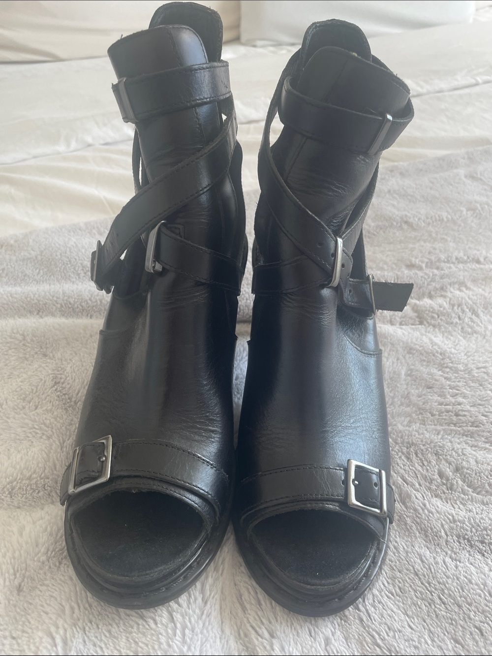 Dr. Martens Candice Black Brando Leather Cut Out Heel Ankle Boot Sandals US 8 - Picture 5 of 8